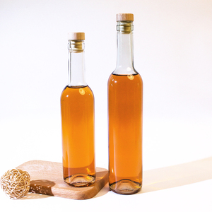 Bouteille en verre réutilisable personnalisable pour gin, spiritueux, liqueur, vodka, vin, huile d'olive – 200 ml, 375 ml, 500 ml, 750 ml - Product Image 5