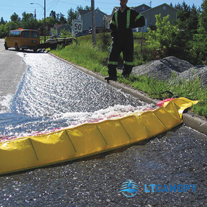Barrière d'eau portable LTCANOPY 3m x 1,2m orange en polypropylène, imperméable, légère, barrage industriel anti-inondation - Product Image 1