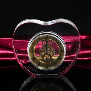 Nhà Máy Bán Buôn Chất Lượng Cao Thiết Kế Đơn Giản Rõ Ràng Đồng Hồ Tùy Chỉnh Hình Trái Tim Pha Lê Bảng Đồng Hồ Cho Món Quà Cưới - Product Image 4