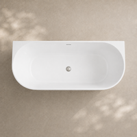 Baignoire compacte en acrylique de 1300 mm, à poser contre le mur, avec façade arrondie, pour salles de bain de type « bed and breakfast »