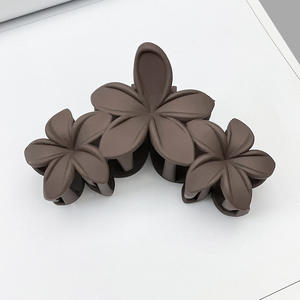 Fermaglio per capelli leggero e resistente in plastica a forma di fiore per donne, acconciatura quotidiana e feste - Product Image 4