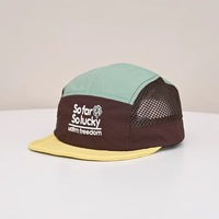 Casquette de sport à visière courte en nylon imperméable de haute qualité, multicolore, pour l'extérieur, vente en gros, logo brodé personnalisé, 5 panneaux, course à pied