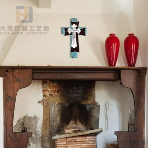 Rustikale Holzkreuz-Wanddekorationen mit Mehrschichtigem Verwittertem Look Spirituelle Holzskulptur Kreuz für Wohnraumdekoration - Product Image 3