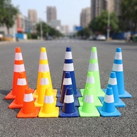 Cône de signalisation routière carré réfléchissant en PVC 70 cm, barrière en caoutchouc 30 cm, tube de signalisation en plastique, équipement de circulation