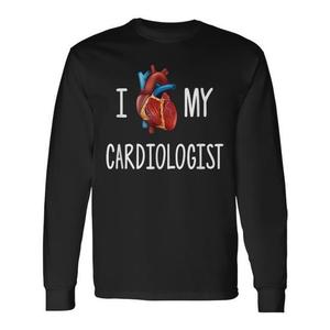 Camiseta de manga larga con diseño visual de corazón y juego de palabras de "I Love My Cardiologist Heart" - Product Image 1