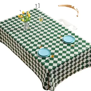 Toalha de mesa pequena nórdica simples em PVC, xadrez quadrada transfronteiriça à prova d'água para uso doméstico e casamento, desenho xadrez fresco, atacado