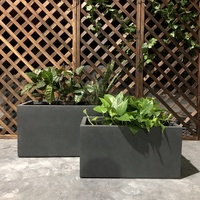 Jardinière en ciment renforcée de fibres de verre extra-large et longue rectangulaire pour jardin extérieur avec style minimaliste