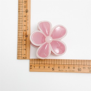 Q&amp;Y New Sweet Jelly <strong>Color</strong> Egg Plumeria <strong>Flower</strong> <strong>Hair</strong> <strong>Claw</strong> Clip Summer Big <strong>Flower</strong> Plastic Streamer <strong>Hair</strong> Accessory <strong>Hair</strong> <strong>Claw</strong> - Product Image 6
