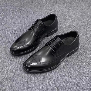 Nouvelles Chaussures Habillées en Cuir pour Hommes, Style Anglais, à Bout Pointu, Gravées, Décontractées et Formelles, Meilleures Ventes - Product Image 1