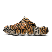 2023 été Unique sabots tigre patte imprimé Animal pantoufles pour la maison hommes maison pantoufles imperméable sandale