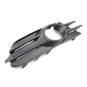 Encadrements de feux antibrouillard Volkswagen Scirocco 2008-2014 en plastique ABS, grilles de pare-chocs avant gauche et droite - Product Image 2