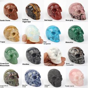 Adorno de calaveras de cristal pulido de 2 pulgadas, piedra preciosa natural tallada en una cabeza de fantasma, diseño de grabado, decoración de Halloween - Product Image 5