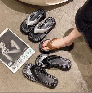 Sandales d'été à <span class=keywords><strong>semelle</strong></span> épaisse, talon plat, décontractées, pour les vacances, chaussures de plage, <span class=keywords><strong>tongs</strong></span> en <span class=keywords><strong>cuir</strong></span> véritable, pantoufles d'extérieur, <span class=keywords><strong>tongs</strong></span> - Product Image 4