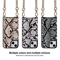 Étui de téléphone à bandoulière en cuir PU de luxe à texture de serpent avec porte-carte pour iPhone 17 16 15 Pro Max étui à motif python avec sangle