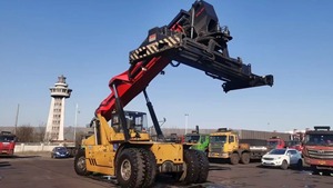 S-A-N-Y KALMAR KONECRANE FANTUZZI Reach Stacker de 45 tonnes, équipement de terminal portuaire à haute capacité de charge - Product Image 2