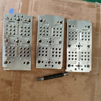 Plaque d'installation rapide en alliage d'aluminium usiné CNC pour accessoires de caméra, livraison rapide, prix usine, perçage en acier inoxydable