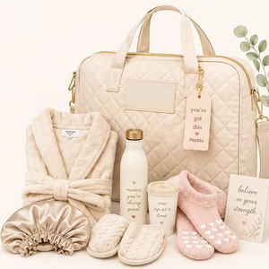 Kit Essentiels Post-partum NZMAN : Serviettes de Nuit, Chapeau Bob, Bonnet en Satin, <span class=keywords><strong>Serviette</strong></span> Visage, Lait Corporel, Désinfectant pour les Mains, Lingettes Jetables - Product Image 2