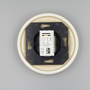 Enchufe de pared montado al ras de cerámica marfil Salida de <span class=keywords><strong>porcelana</strong></span> retro con puertos USB y tipo C Cargador de energía de estilo <span class=keywords><strong>vintage</strong></span> - Product Image 5