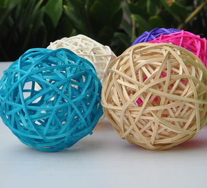 Qbellpet pabrik harga rendah bola rotan warna utama burung beo bola kunyah mainan bola rotan pegangan kaki burung - Product Image 6