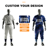 Kaos Baseball Kering Cepat dengan Nomor Tim Kustom, Kerah V, Model Retro, Bahan Jaring untuk Pria
