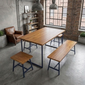 Ensemble de salle à manger en bois massif comprenant une banquette robuste et des chaises assorties, alliant charme rustique et design moderne. - Product Image 3
