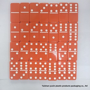 Directo de fábrica, dominó de plástico transparente naranja, doble juego de seis huesos, grabado, venta directa de calidad Premium