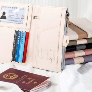 Tarjetero de Cuero PU Personalizado al por Mayor, Estilo Ejecutivo, para Viajes, Sublimación, Personalizado para Tarjetas de Identificación, Tarjetas de Visita y Pasaportes - Product Image 5