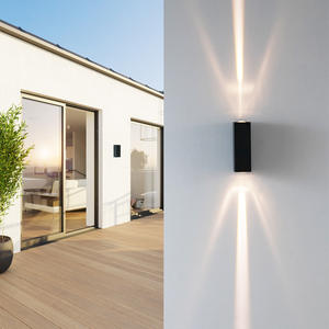 الأكثر مبيعًا مصابيح حائط سوداء LED من الألومنيوم في الهواء الطلق-مصابيح حائط لباب الحديقة سهلة التركيب باللون الأسود - Product Image 3