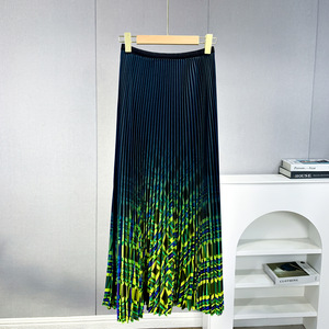 Falda plisada informal transpirable con estampado degradado y cintura natural, talla grande, holgada, estilo maxi, ropa a granel, nueva llegada PY 2026 - Product Image 1
