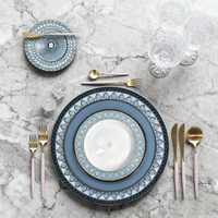 Vaisselle en céramique personnalisée en usine, ronde, plate, avec motif de fleurs en forme de coquille, pour la décoration de table, service, assiette bleue
