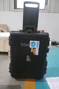 Valise Bagages Portable 200W 300W Machine de nettoyage laser à fibre pulsée pour peinture antirouille Taches d'huile Nettoyage de la poussière - Product Image 4