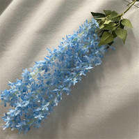 Fleurs artificielles en gros : Glycine suspendue à 3 branches pour décoration murale