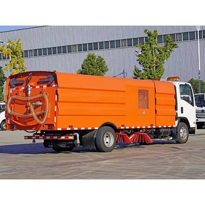 Camión barredor de calles ISUZU ELF de 5.5CBM con lavado a alta presión y autolimpieza en venta - Product Image 6