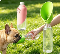 Bouteille d'eau pliable pour chien, de qualité alimentaire, en caoutchouc thermoplastique, design rond, écologique, portable pour les voyages en plein air, directement de l'usine