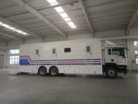 Camion unité chirurgicale mobile de 12 m avec table d'opération, lampe chirurgicale, moteur diesel Euro 6, véhicule d'hôpital de campagne d'urgence