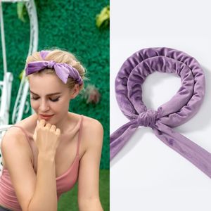 Bandeau en velours avec nœud papillon pour femmes, bandeau doux pour usage quotidien, accessoire capillaire multifonctionnel - Product Image 1