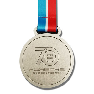 Moneda de doble cara hueca de estilo antiguo para celebración de aniversario, insignia del Departamento de EE. UU., medalla de torneo de fútbol. - Product Image 1