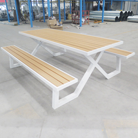 Usine de design moderne personnalisé Patio Table à manger 6 places commerciale Enfants Table de pique-nique blanche avec chaise