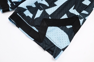 Shorts de basketball personnalisés OEM avec impression par sublimation, coupe standard, respirants, en mesh, séchage rapide, pour hommes - Product Image 4