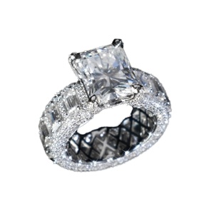Anillo de Compromiso con Diamante Cultivado en Laboratorio, Corte Radiante, Personalizado, Oro Sólido de 14K/18K, D VVS1, Joyería Fina para Boda - Product Image 3
