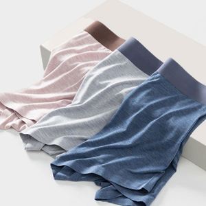 Ropa Interior Masculina de Alta Gama en Modal, Transpirable, Cómoda, Antibacteriana, Sin Costuras, de Corte Medio, para Uso en el Hogar y Negocios - Product Image 1