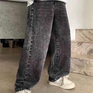 Jeans noirs pour adolescents de style minimaliste, style streetwear, denim ample, pantalon à jambes larges avec poches, vêtements décontractés pour enfants, sur commande - Product Image 3