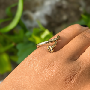 Anillo de Moda Chapado en Oro PVD, Acero Inoxidable 316L, Diseño Sostenible y Resistente - Product Image 3
