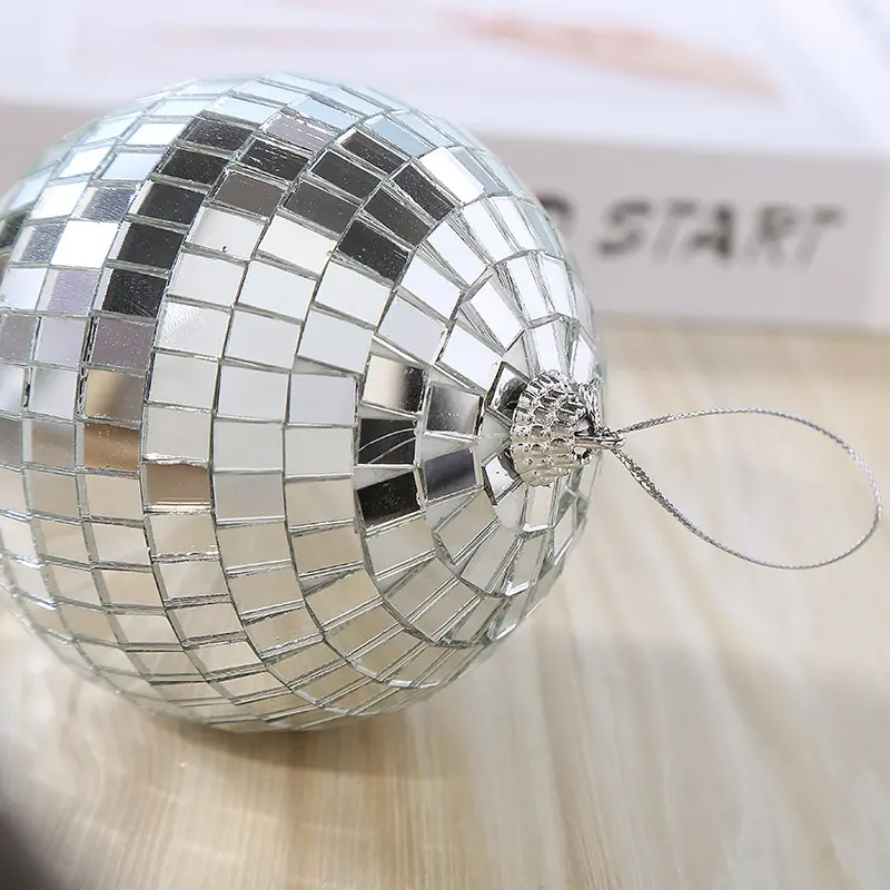 Silver Mirror Hanging Ball mit angebrachter Schnur für Ring Reflects Light Fun Party Home Bands Dekorationen Disco Ball