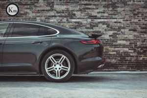 KM haute qualité assemblage mise à niveau <span class=keywords><strong>GTS</strong></span> jupe latérale à axe court ajustement parfait pour <span class=keywords><strong>Porsche</strong></span> pour <span class=keywords><strong>Panamera</strong></span> 971 pare-chocs de voiture pièces de carrosserie latérales - Product Image 5