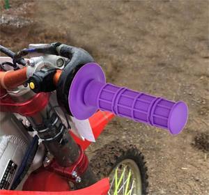 Poignées de guidon universelles pour moto, violettes, 22 mm (7/8 po), en caoutchouc souple, confortables, pour la course - Product Image 4
