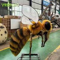 Spécimen d'insecte de grande taille Statue d'abeille animatronique réaliste en silicone insecte artificiel d'intérieur pour l'exposition et l'éducation de jardin