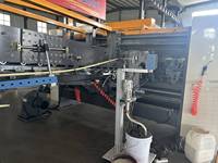 Nouvelle ligne de liaison de machines d'impression flexographique, de découpe et de rainurage pour boîtes en carton 4 couleurs, et de pliage-colleuse
