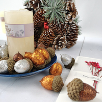 Décoration pas chère colorée mini simulation plastique mousse gland ornementation de Noël