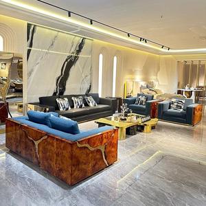 Canapé 3 places de luxe personnalisé haut de gamme pour villa royale, suite lounge, ensemble de canapés sectionnels <span class=keywords><strong>en</strong></span> <span class=keywords><strong>cuir</strong></span> véritable, meubles de <span class=keywords><strong>salon</strong></span> - Product Image 1